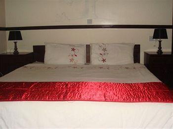 Foxwood Guest House Robin Hood Buitenkant foto