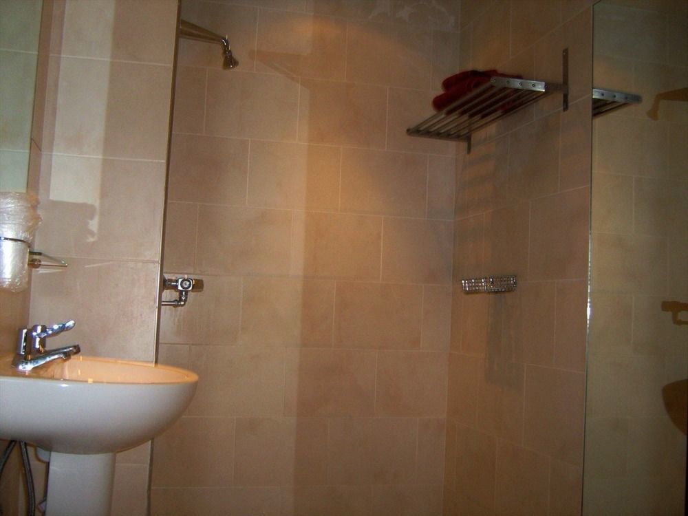 Foxwood Guest House Robin Hood Buitenkant foto